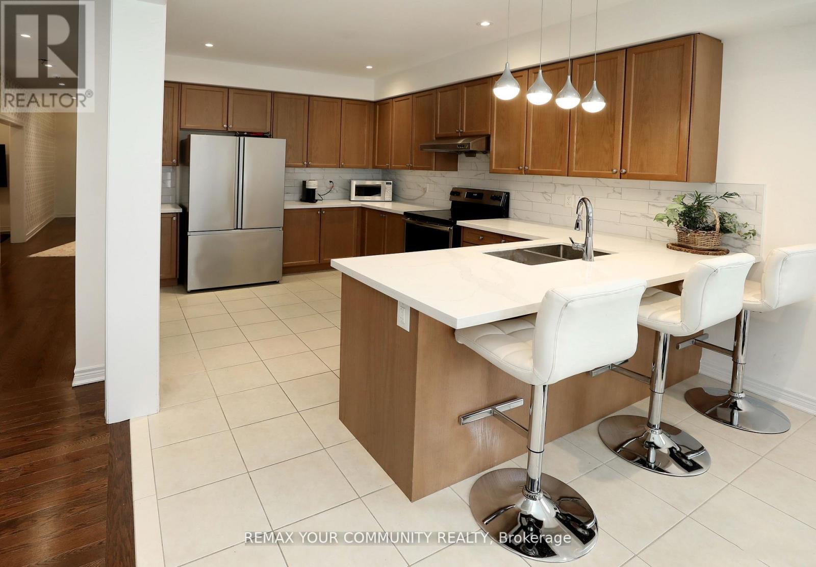 39 Kavanagh Avenue, East Gwillimbury, Ontario L9N 0P6 - Photo 15 - N13533060