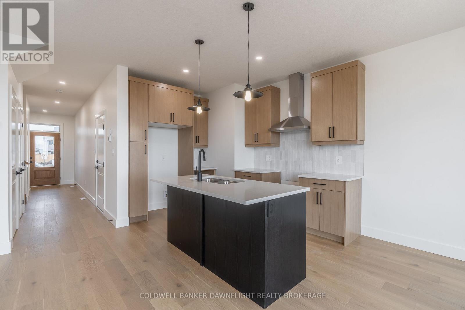 19 - 147 Scotts Drive, Lucan Biddulph, Ontario  N0M 2J0 - Photo 11 - X12967610