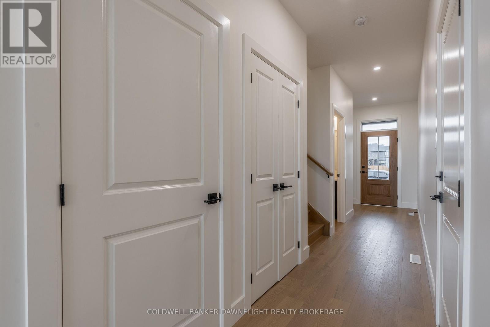 19 - 147 Scotts Drive, Lucan Biddulph, Ontario  N0M 2J0 - Photo 6 - X12967610