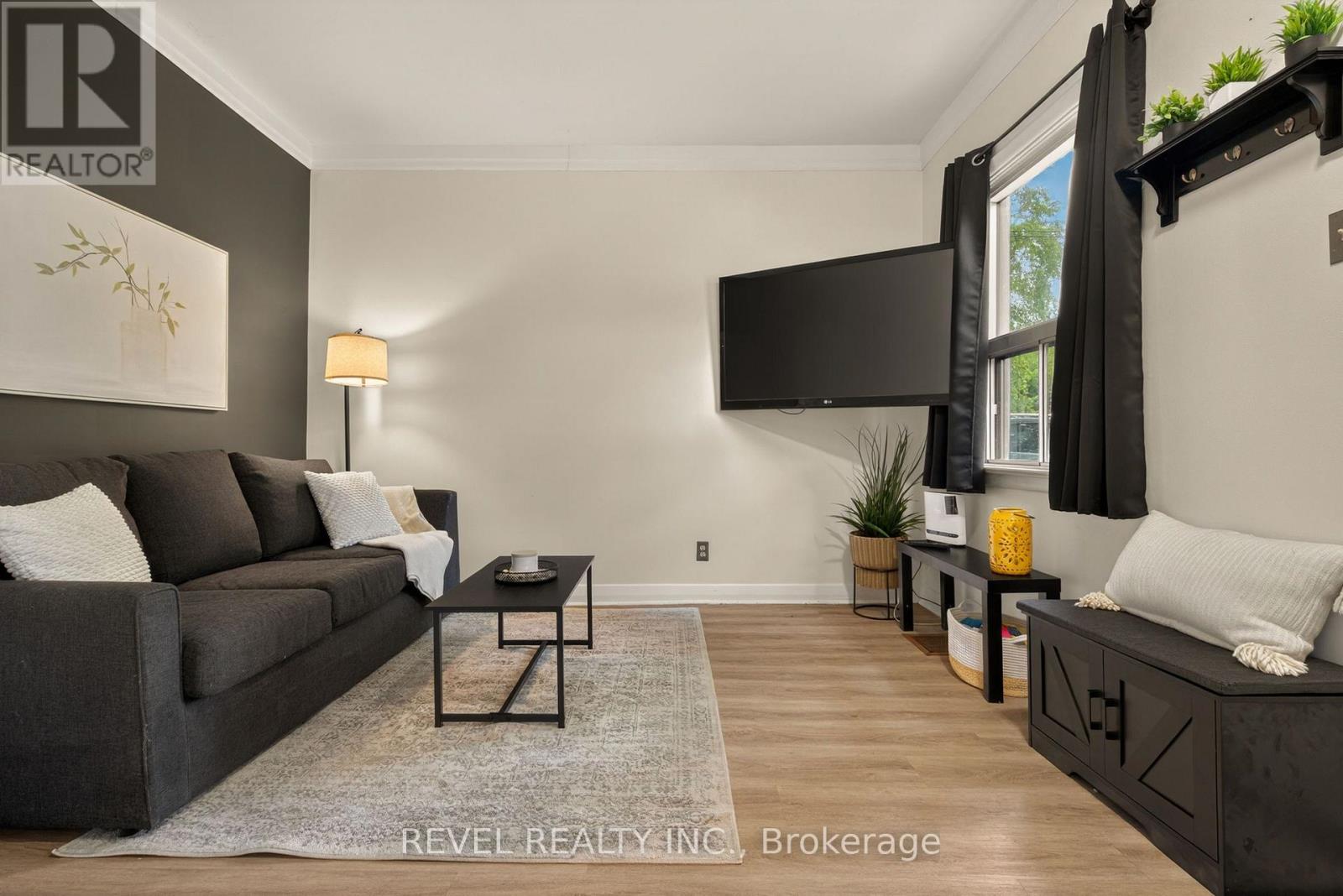 153 Ferrie Street E, Hamilton, Ontario  L8L 3T4 - Photo 5 - X13663072
