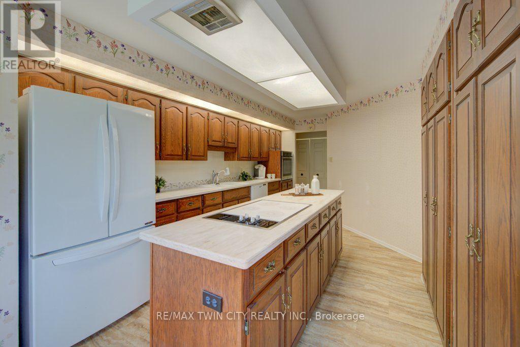 32 - 52 Blue Springs Drive, Waterloo, Ontario N2J 4M4 - Photo 17 - X13663122