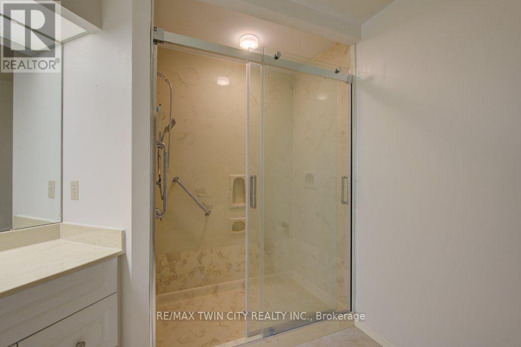 32 - 52 Blue Springs Drive, Waterloo, Ontario N2J 4M4 - Photo 27 - X13663122