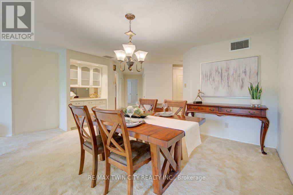 32 - 52 Blue Springs Drive, Waterloo, Ontario N2J 4M4 - Photo 6 - X13663122