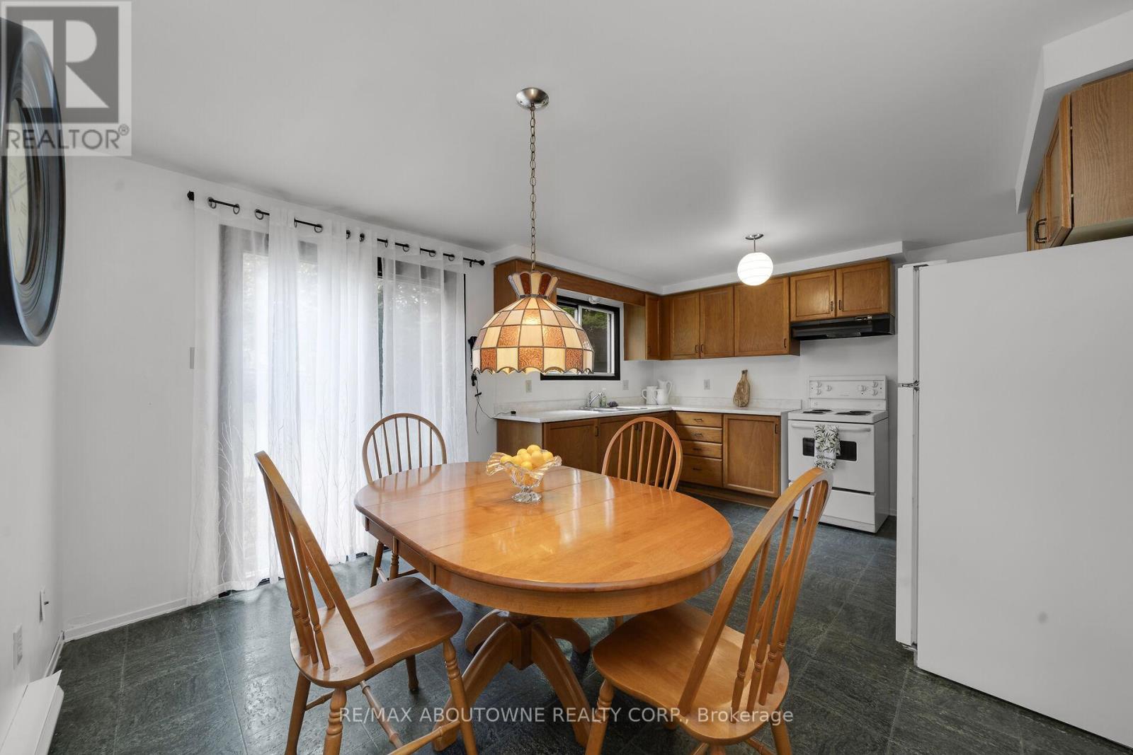 678 Edinburgh Road S, Guelph, Ontario  N1G 4H8 - Photo 8 - X13663172