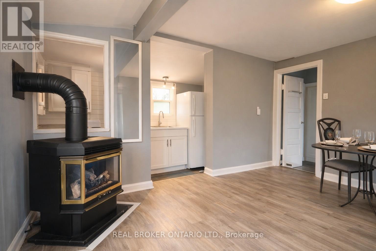 4394 Ellis Street, Niagara Falls, Ontario  L2E 1H4 - Photo 11 - X13663216