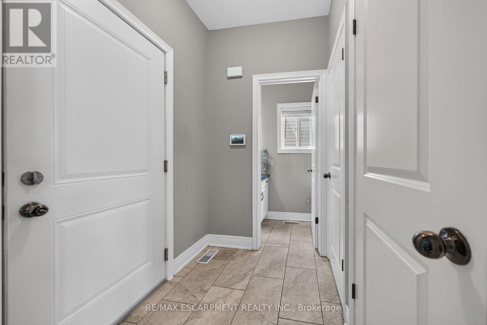17 Grantham Avenue S, St. Catharines, Ontario  L2P 3B3 - Photo 19 - X13663260