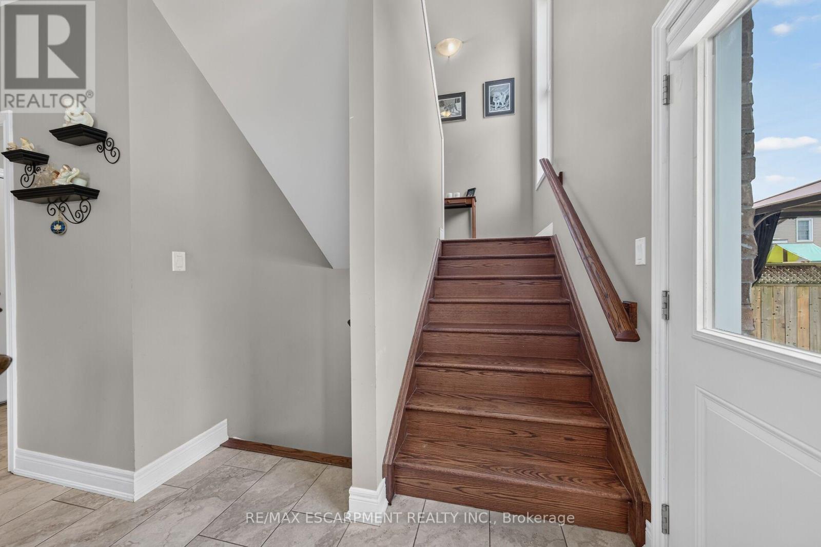 17 Grantham Avenue S, St. Catharines, Ontario  L2P 3B3 - Photo 21 - X13663260