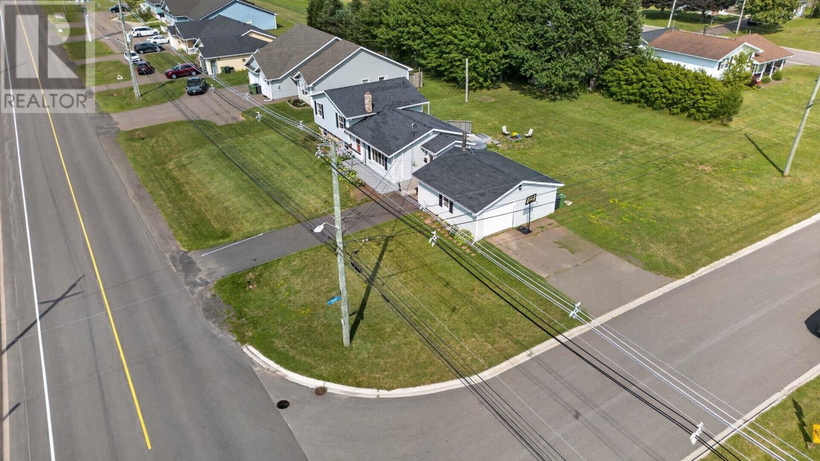 385 Macewan Road, Summerside, Prince Edward Island  C1N 5L1 - Photo 11 - 202620295