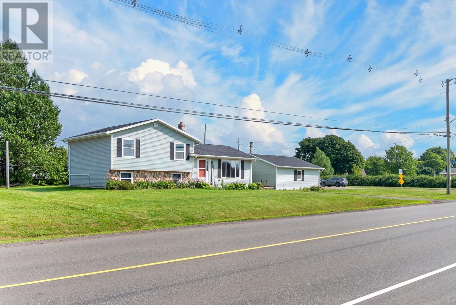 385 Macewan Road, Summerside, Prince Edward Island  C1N 5L1 - Photo 8 - 202620295