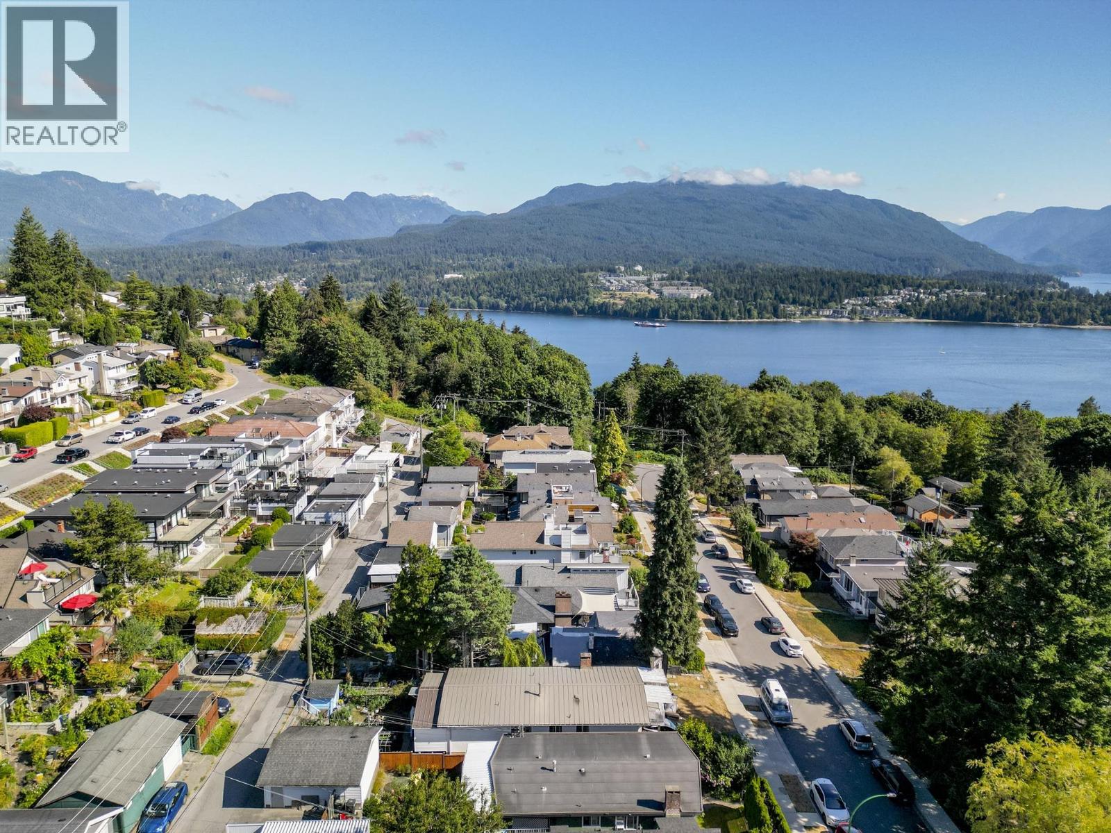 45 N Stratford Avenue, Burnaby, British Columbia  V5B 1L1 - Photo 33 - R3143911