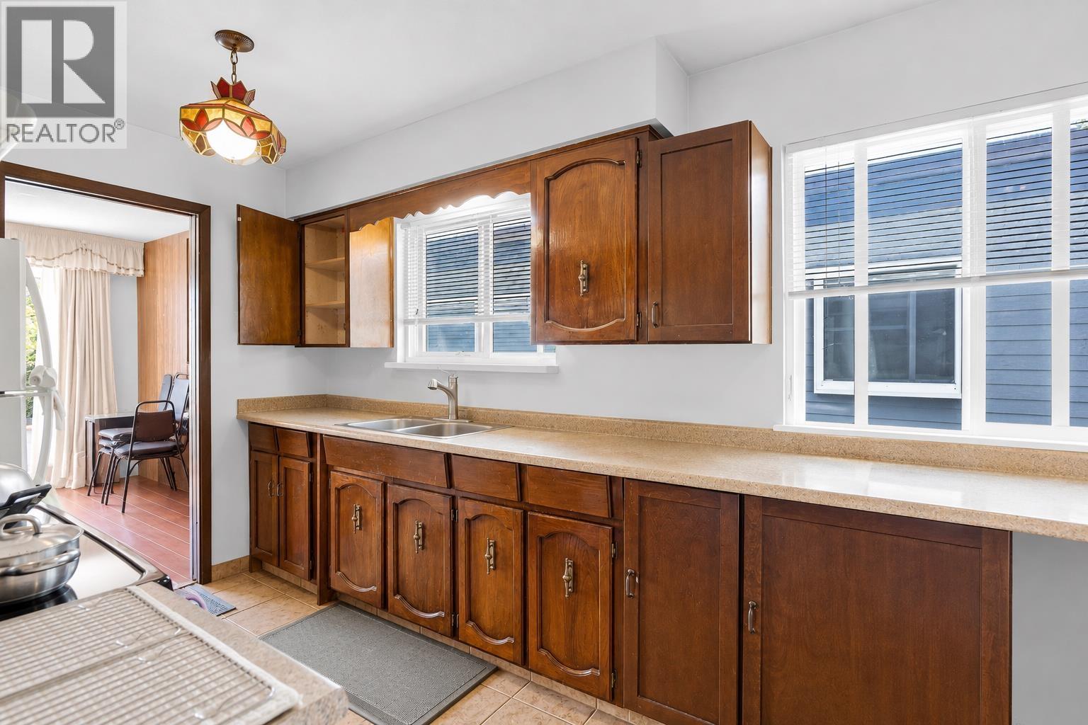 45 N Stratford Avenue, Burnaby, British Columbia  V5B 1L1 - Photo 10 - R3143911