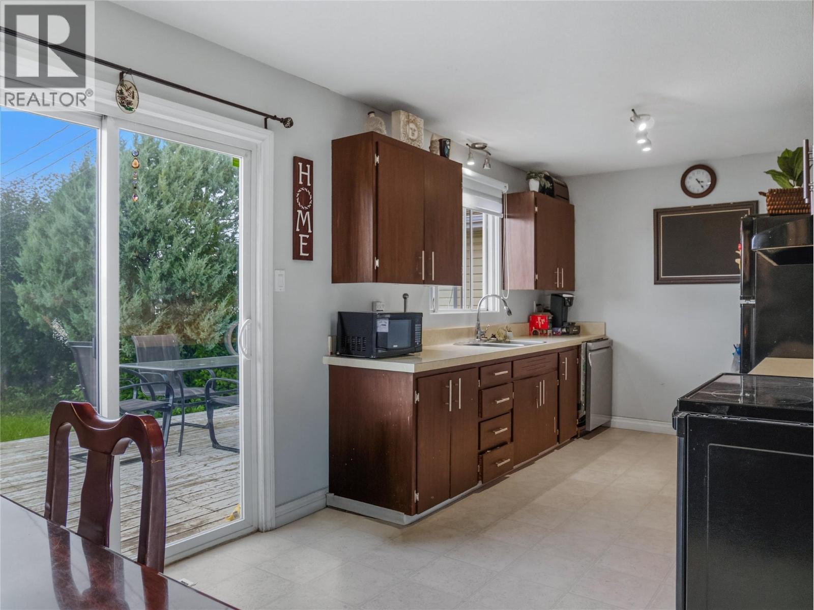 408 96a Avenue, Dawson Creek, British Columbia  V1G 1M4 - Photo 7 - 10395307