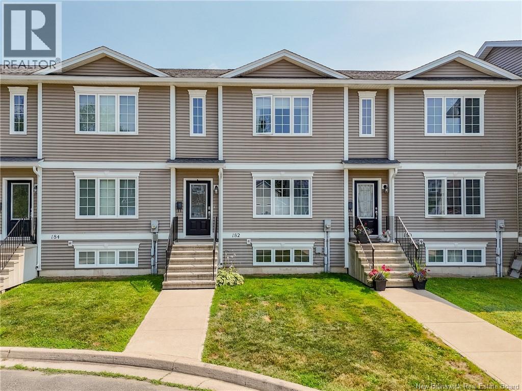 182 James Street, Fredericton, New Brunswick E3G 0N8 - Photo 2 - NB145040