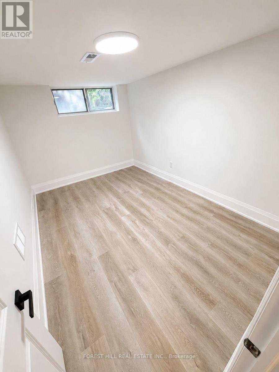 Lower - 43 Belvidere Avenue, Toronto, Ontario  M6C 1P7 - Photo 10 - C13662844