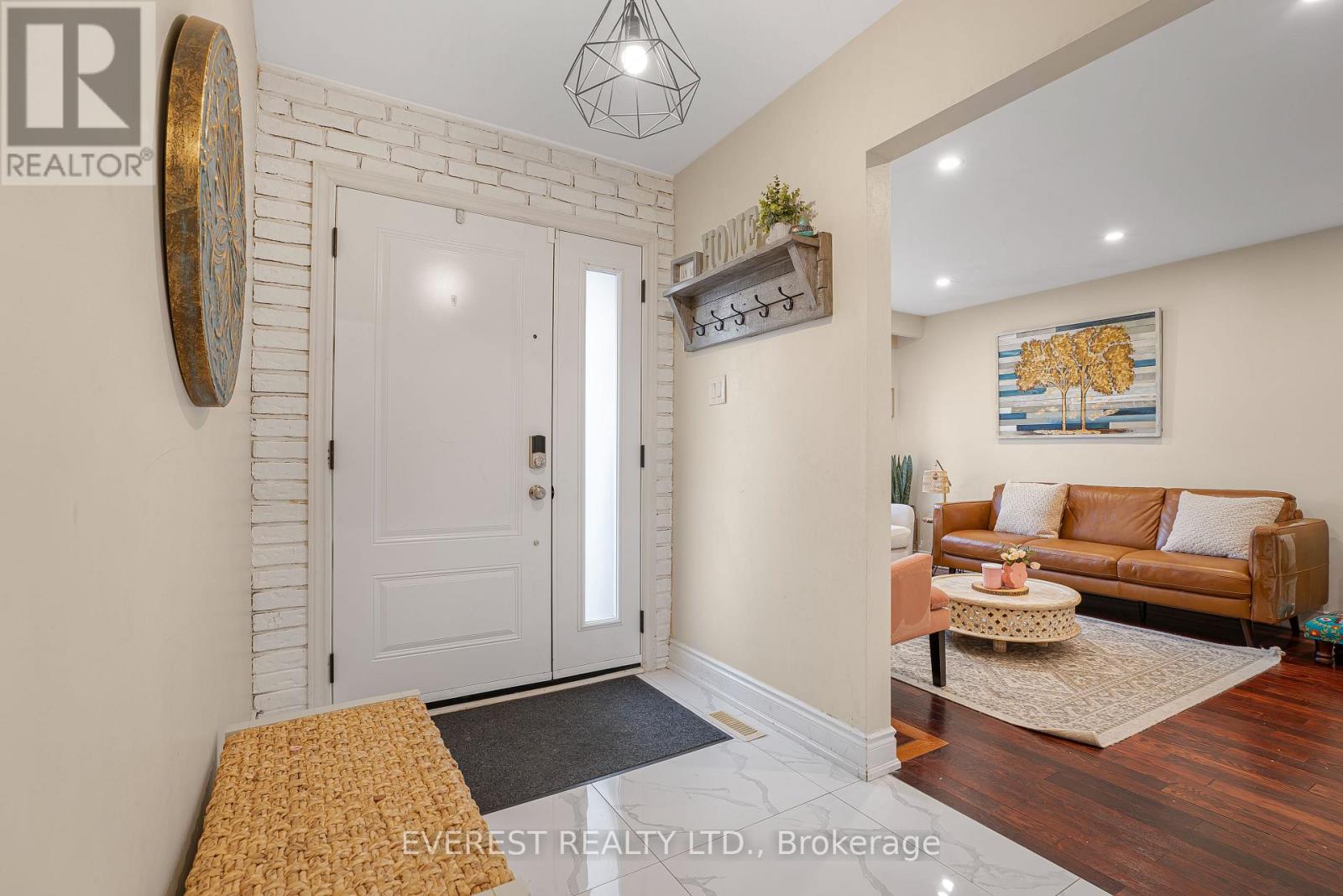228 Michael Boulevard, Whitby, Ontario  L1N 6E6 - Photo 4 - E13660186