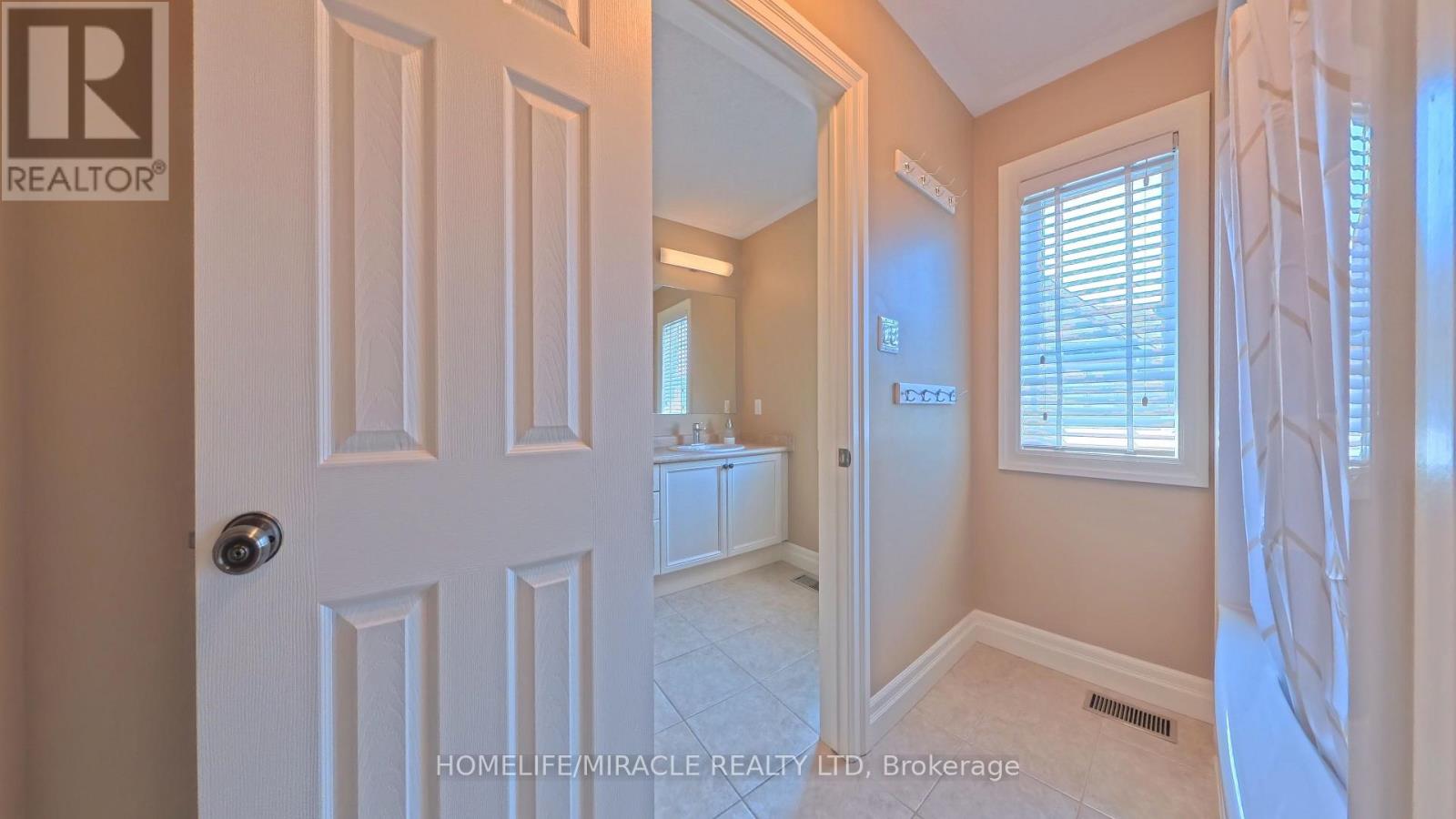 913 Valebrook Court, Kitchener, Ontario  N2A 0E5 - Photo 32 - X13657656