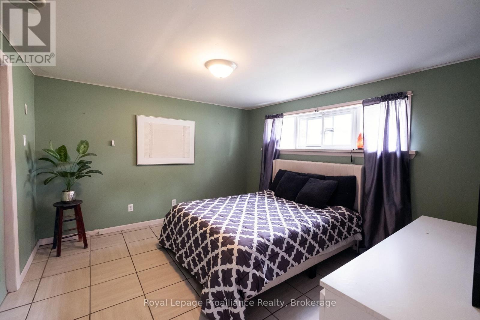 115 Nicholas Street, Quinte West, Ontario  K8V 6E8 - Photo 20 - X13663162