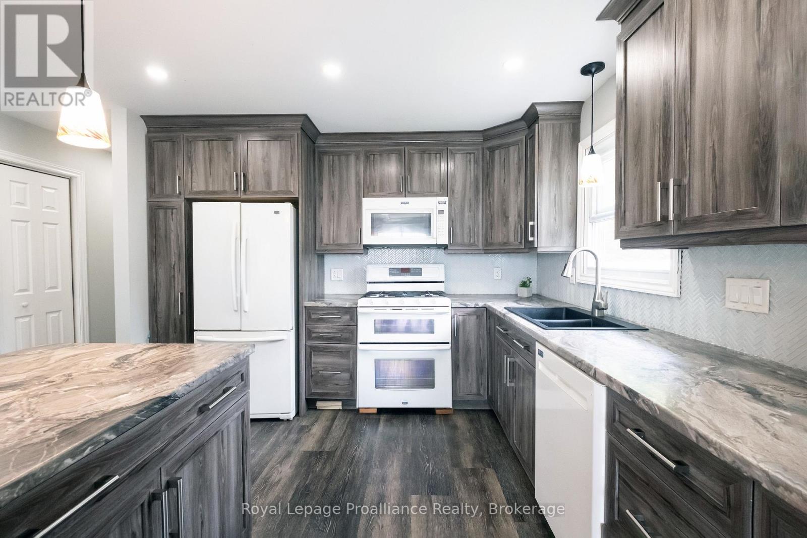 115 Nicholas Street, Quinte West, Ontario  K8V 6E8 - Photo 5 - X13663162