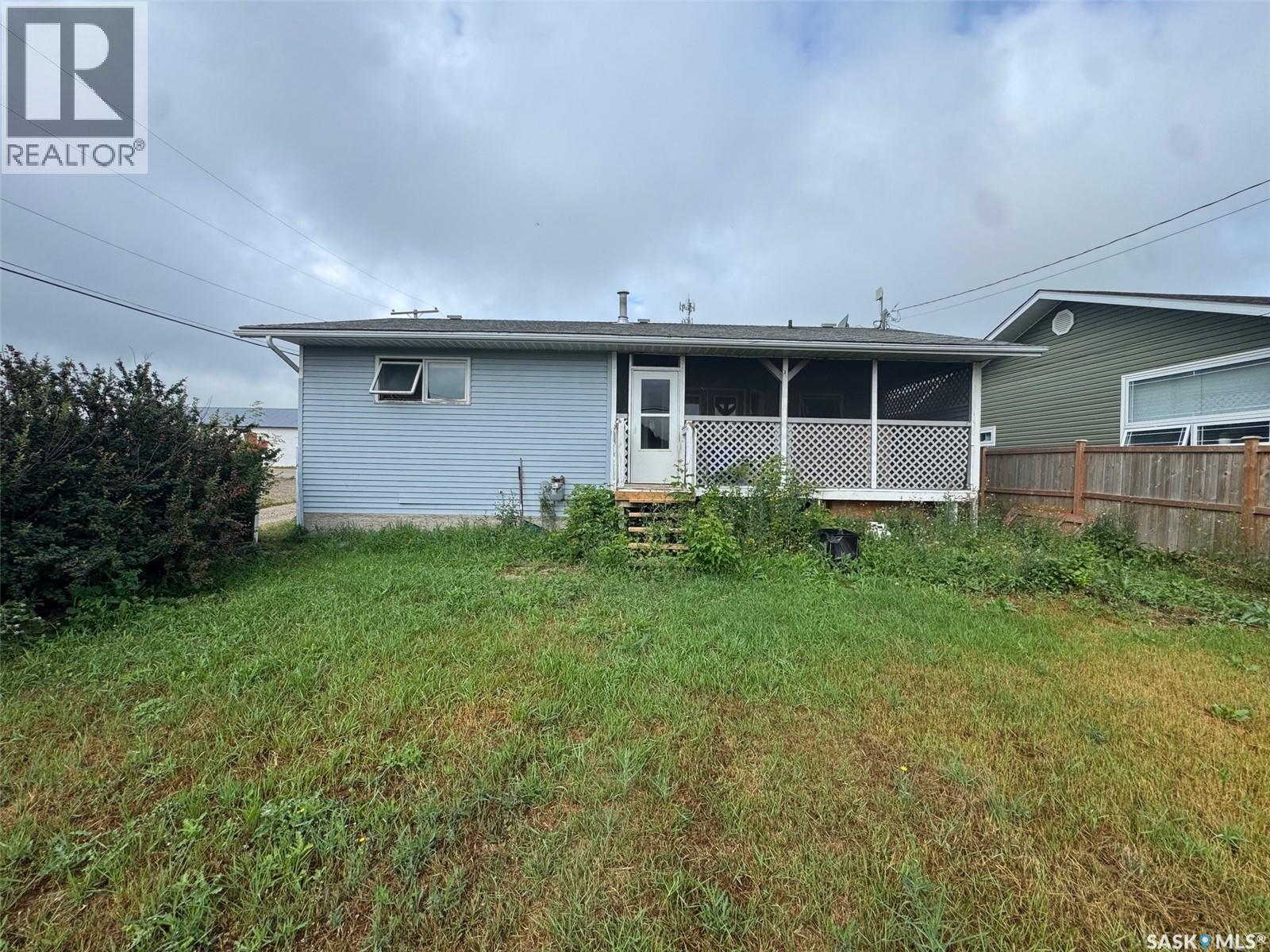 303 1st Avenue N, Naicam, Saskatchewan  S0K 2Z0 - Photo 4 - SK044899