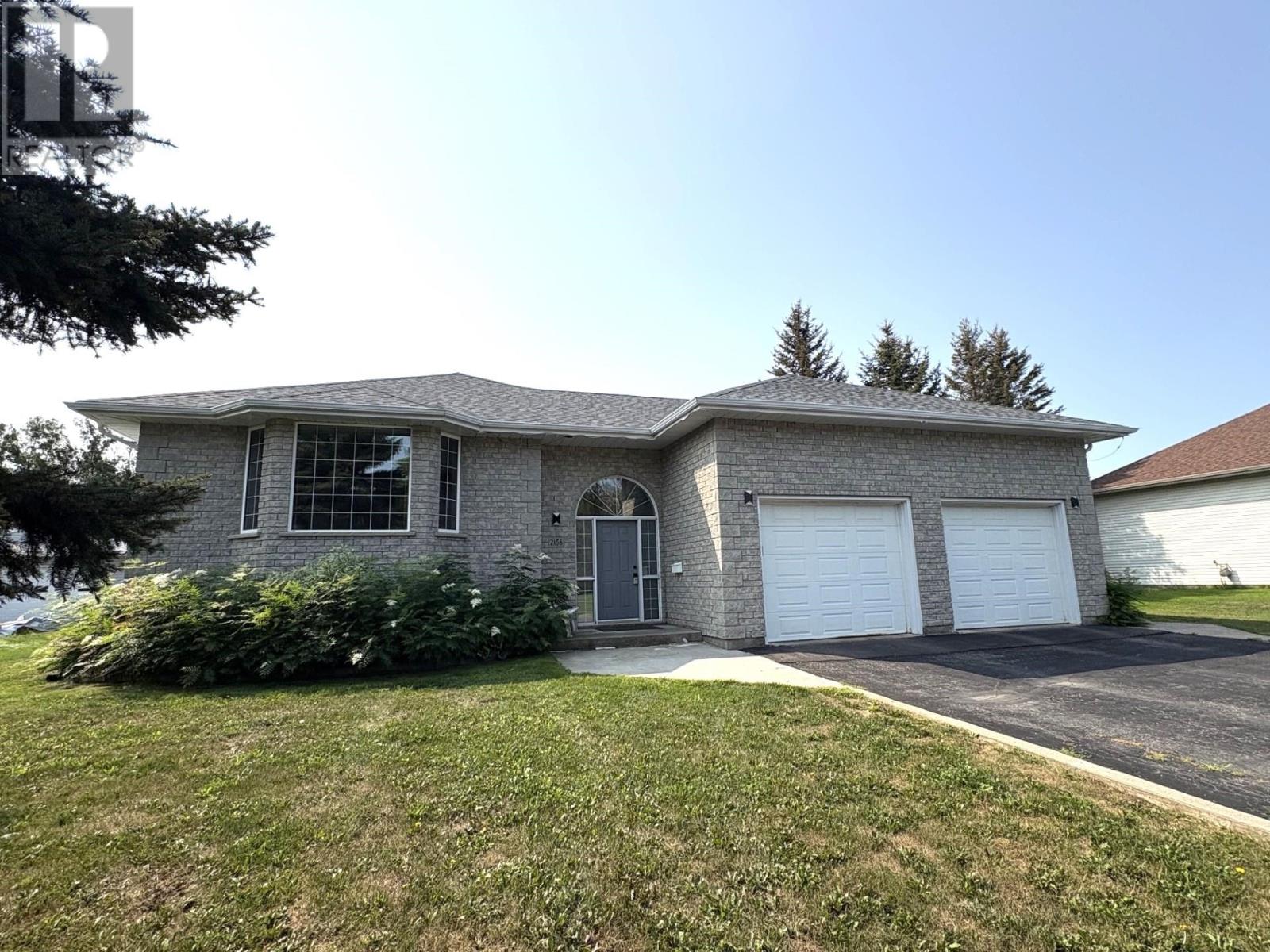 2156 Falconcrest Drive, Thunder Bay, Ontario