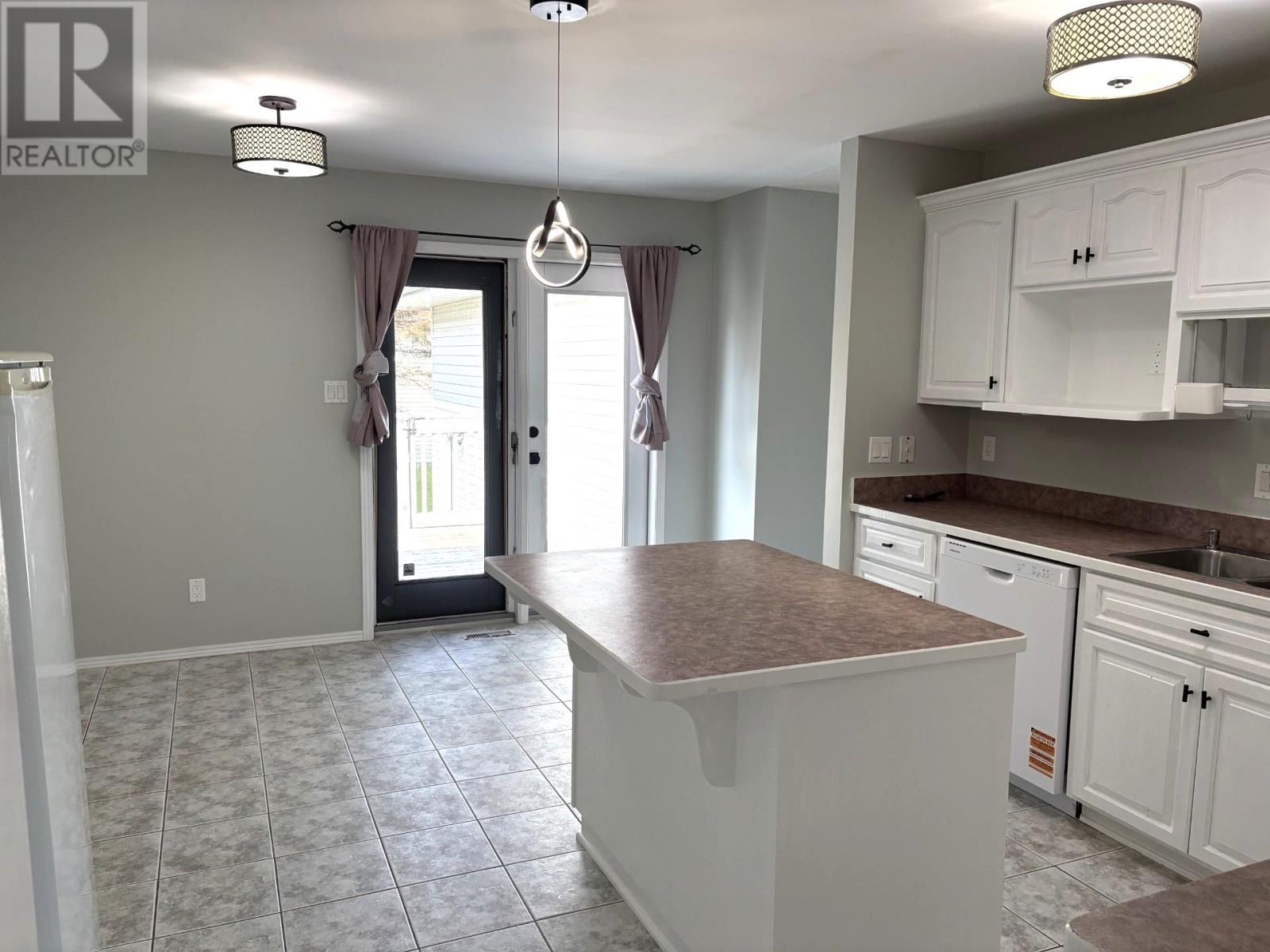 2156 Falconcrest Drive, Thunder Bay, Ontario  P7J 1H5 - Photo 6 - TB2602294