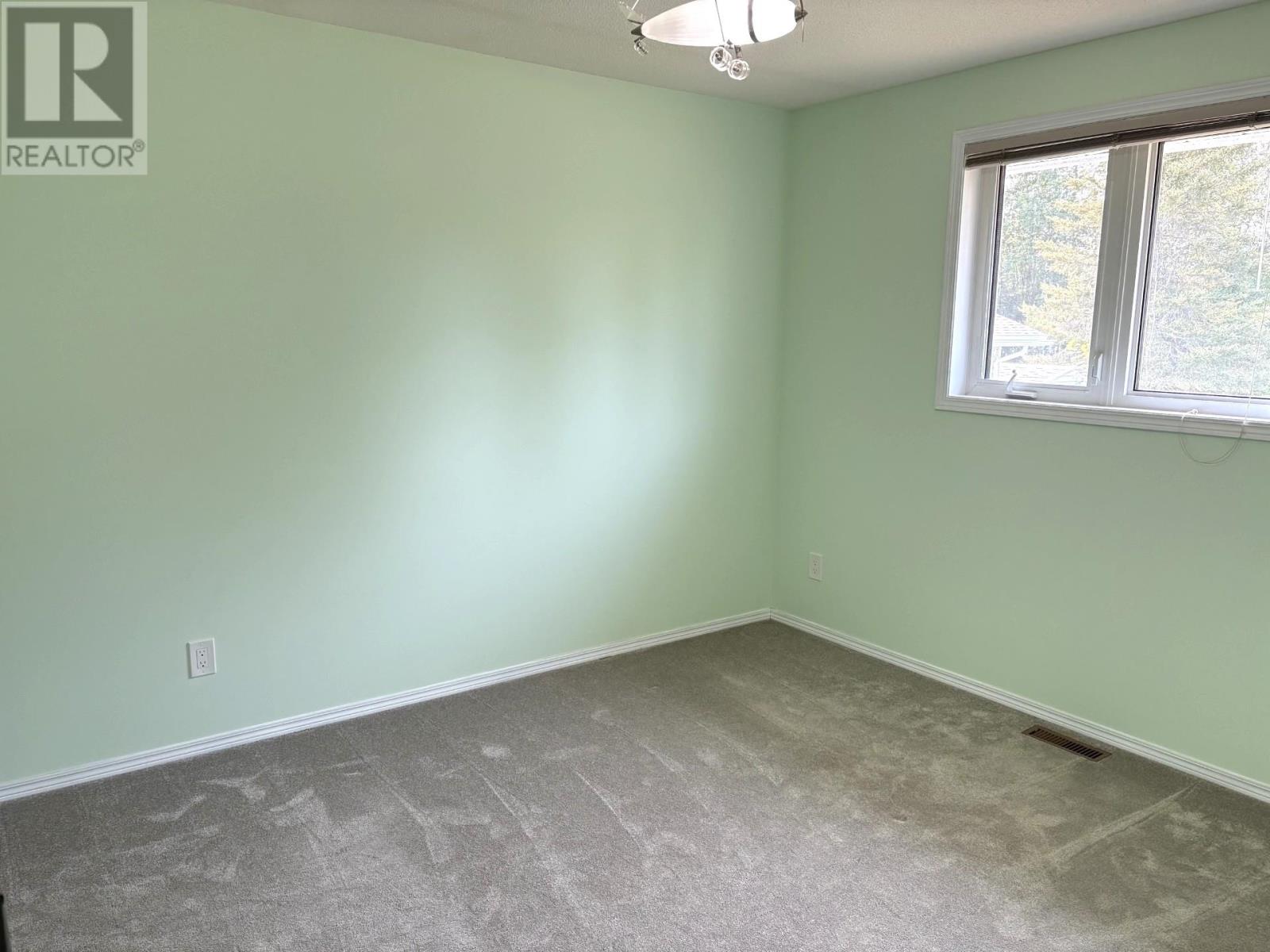 2156 Falconcrest Drive, Thunder Bay, Ontario  P7J 1H5 - Photo 9 - TB2602294