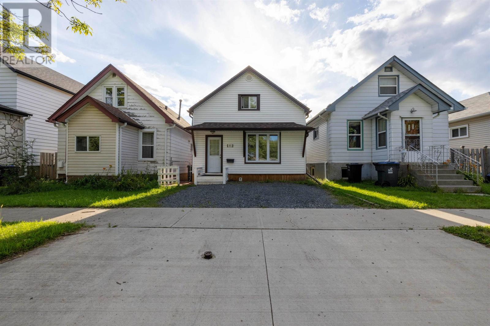 815 Minnesota ST, Thunder Bay, Ontario