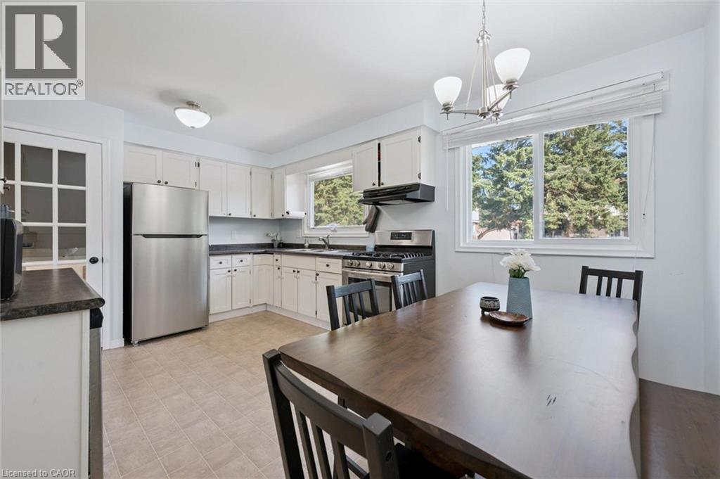 35 Golfview Road, Guelph, Ontario  N1E 1A5 - Photo 8 - 40851101