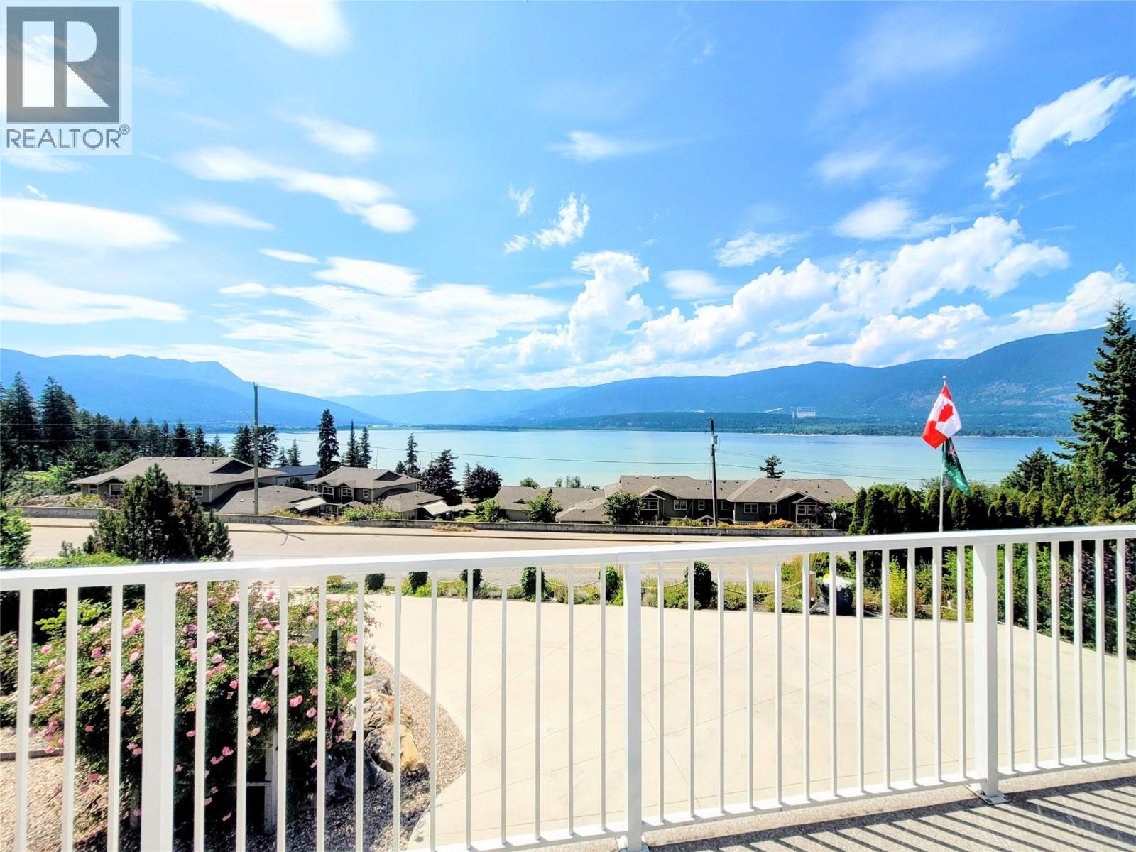 4410 Lakeshore Road NE, Salmon Arm, British Columbia