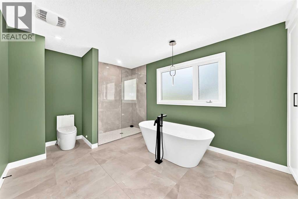 1204 Lake Sylvan Drive SE, Calgary, Alberta  T2J 3C8 - Photo 28 - A2329704