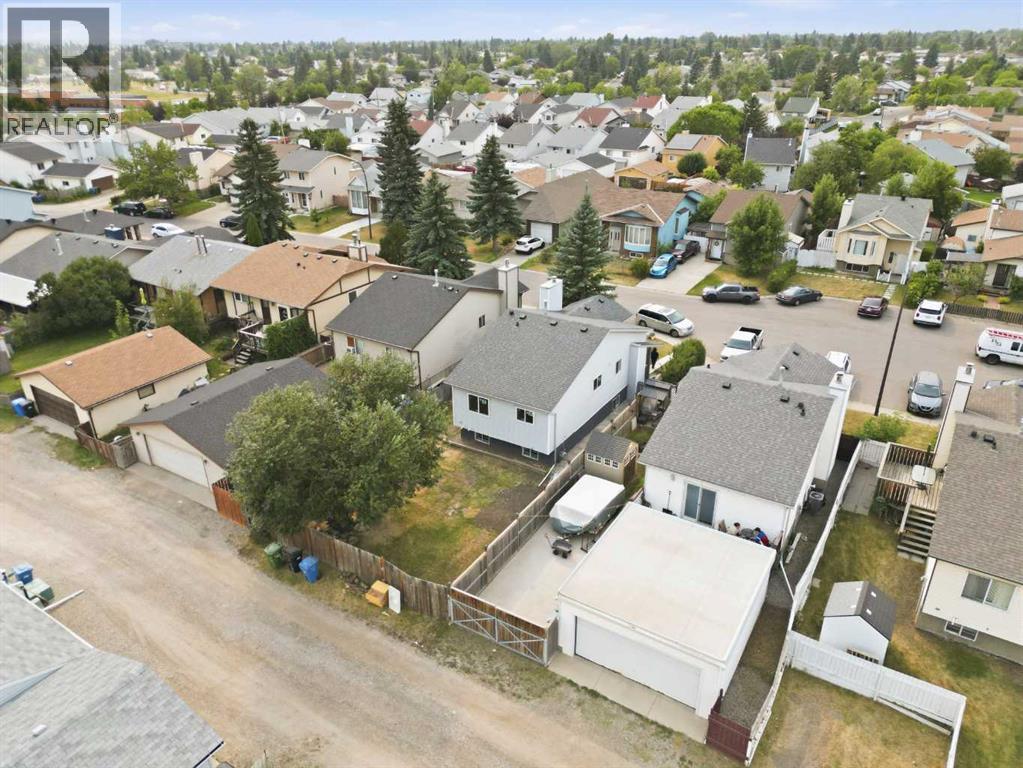 52 Erin Meadows Court Se, Calgary, Alberta  T2B 2Z7 - Photo 32 - A2335845