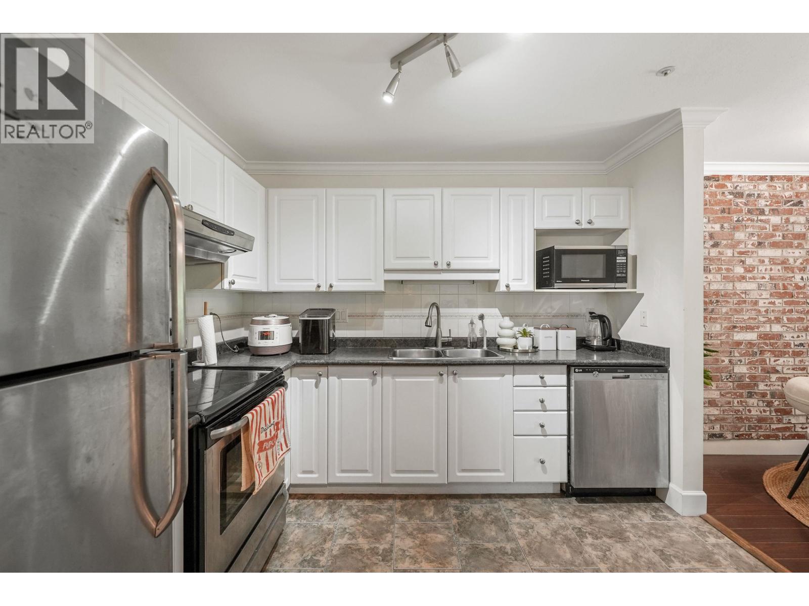 302 888 Gauthier Avenue, Coquitlam, British Columbia  V3K 6Y1 - Photo 9 - R3154720