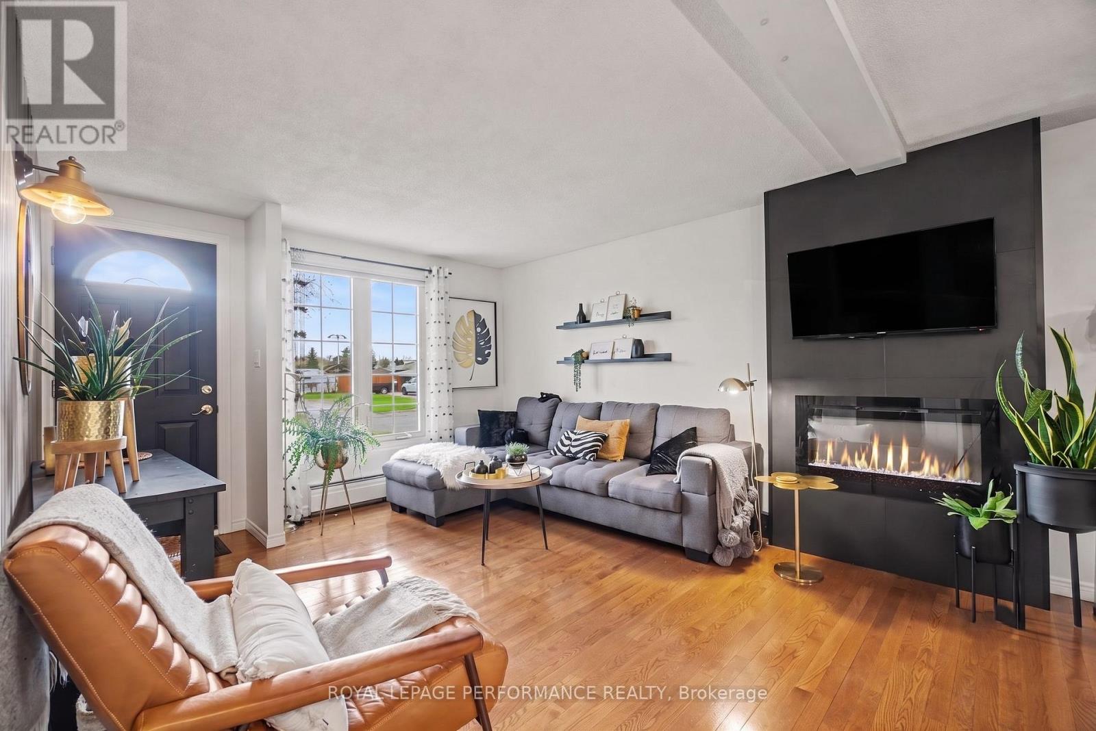 1497 Blackheath Street, Ottawa, Ontario  K1E 1K6 - Photo 11 - X13586924