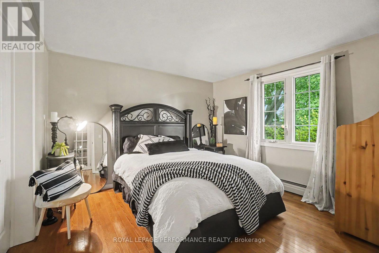1497 Blackheath Street, Ottawa, Ontario  K1E 1K6 - Photo 15 - X13586924