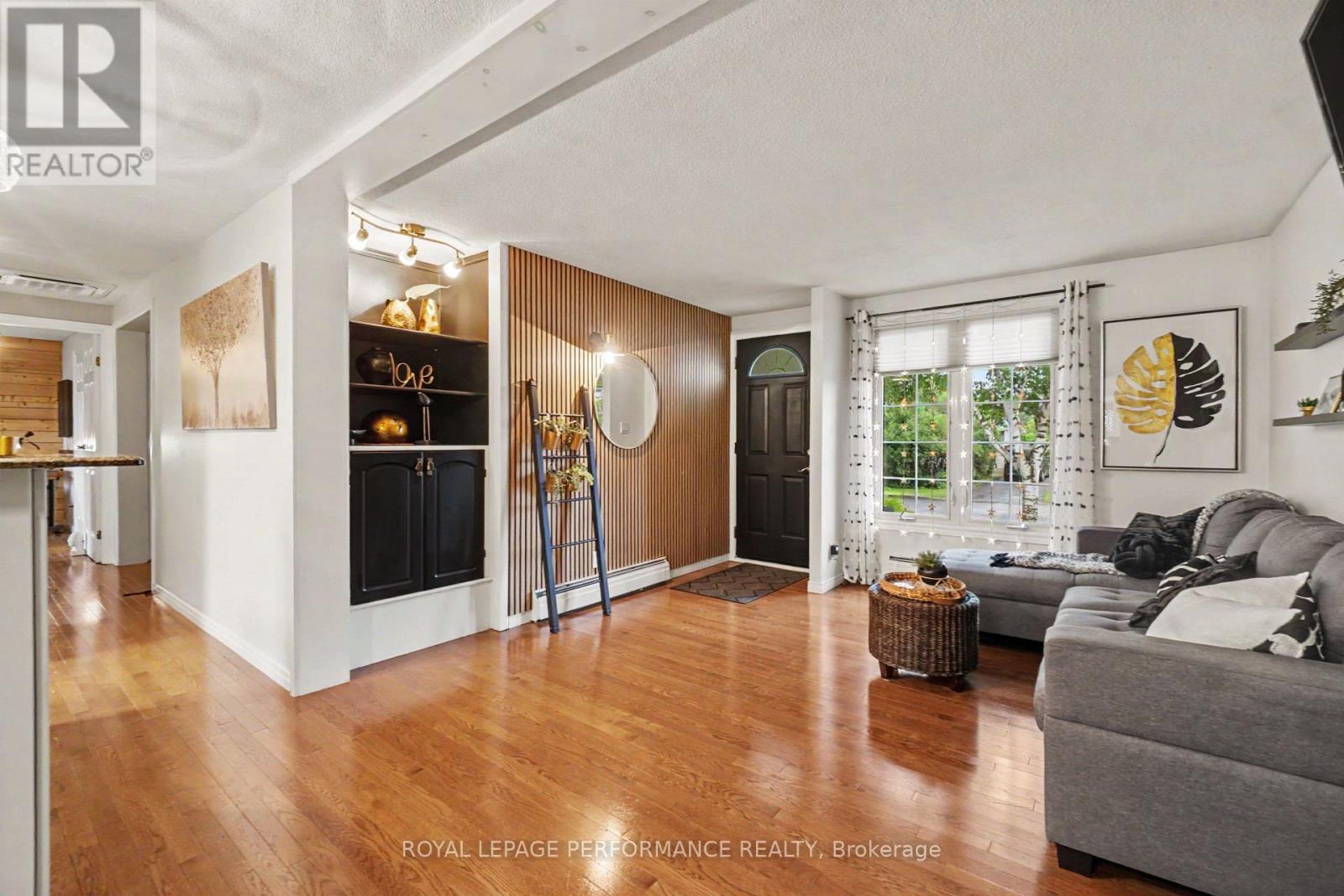 1497 Blackheath Street, Ottawa, Ontario  K1E 1K6 - Photo 13 - X13586924