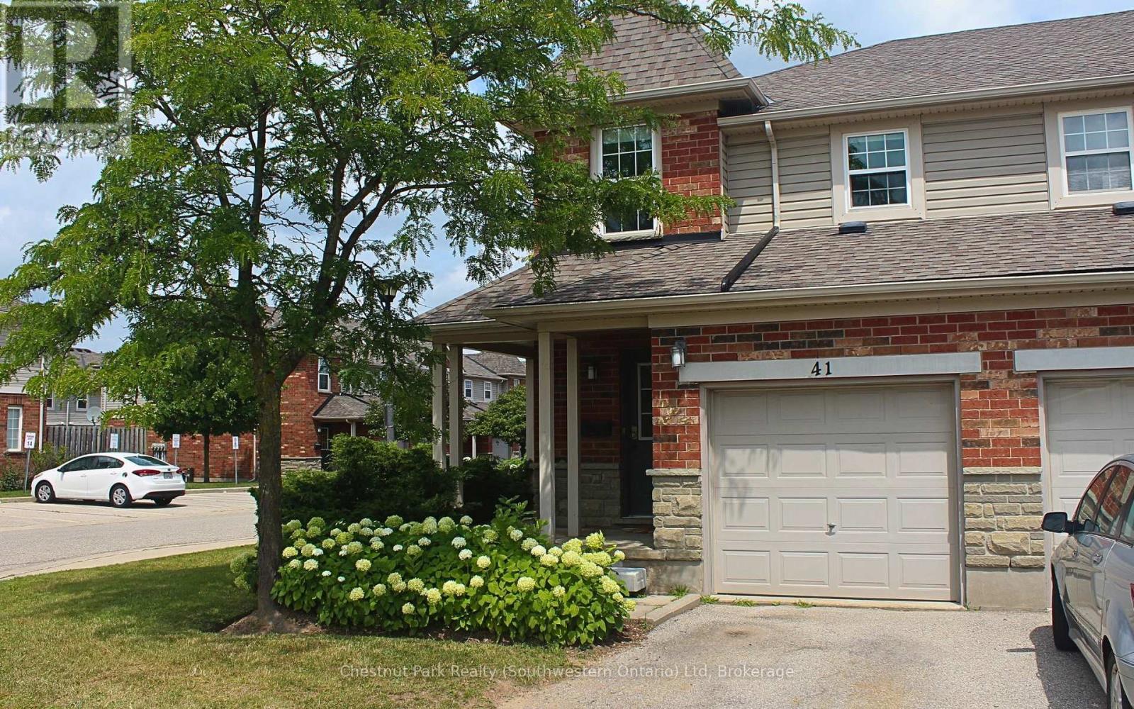 124 GOSLING GARDENS, guelph (clairfields/hanlon business park), Ontario