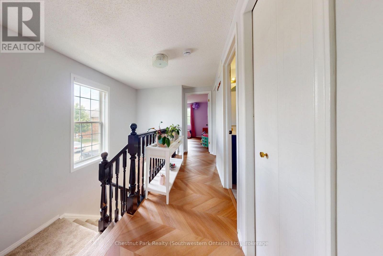 124 Gosling Gardens, Guelph (Clairfields/hanlon Business Park), Ontario  N1G 5K6 - Photo 10 - X13663294
