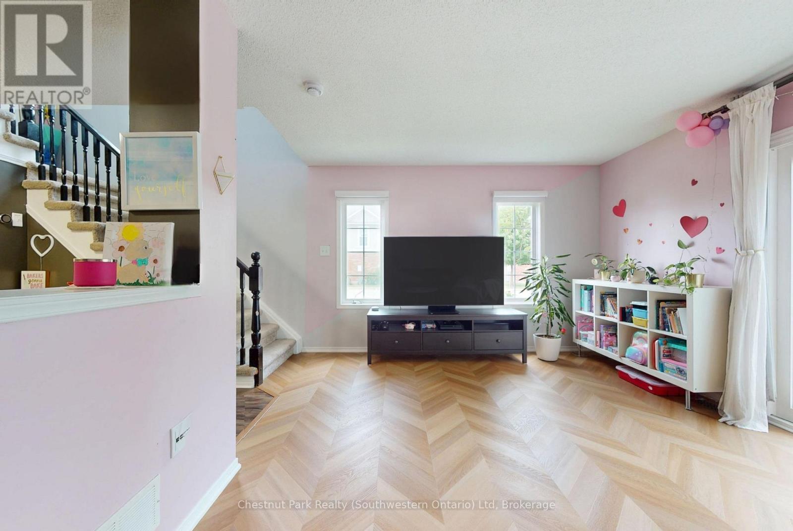 124 Gosling Gardens, Guelph (Clairfields/hanlon Business Park), Ontario  N1G 5K6 - Photo 9 - X13663294