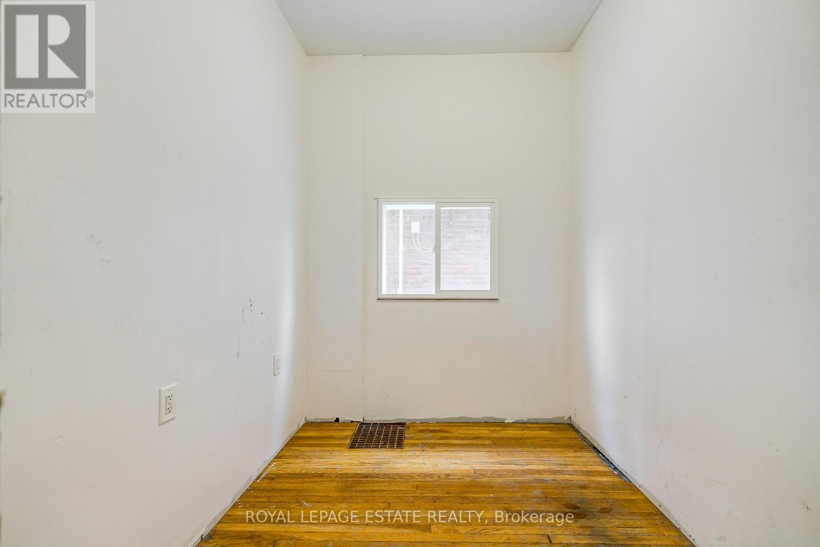 201 Christie Street, Toronto, Ontario  M6G 3B5 - Photo 9 - C13663302