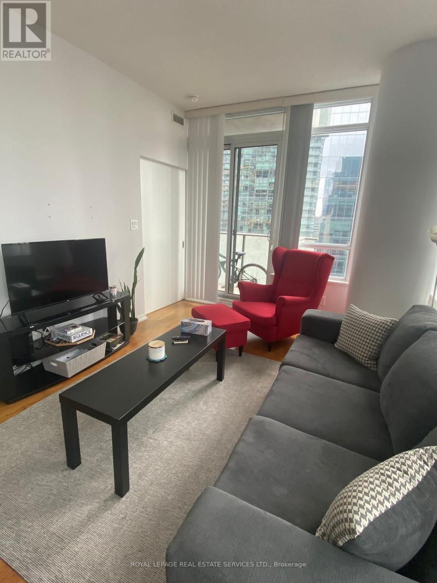 2310 - 55 Bremner Boulevard, Toronto, Ontario M5J 0A6 - Photo 10 - C13663306