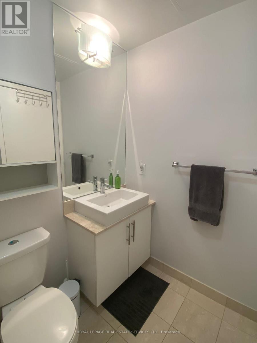 2310 - 55 Bremner Boulevard, Toronto, Ontario M5J 0A6 - Photo 20 - C13663306