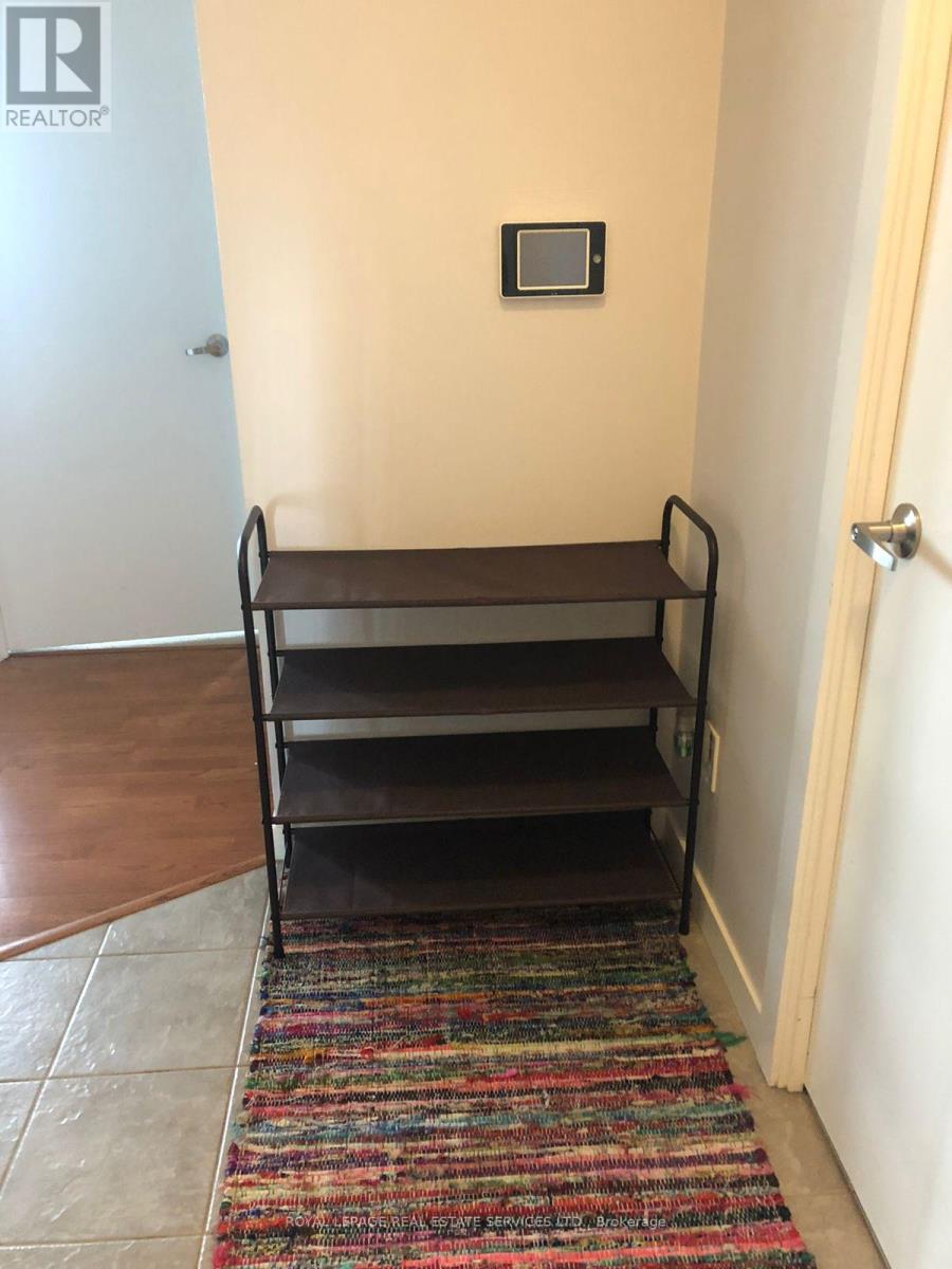 2310 - 55 Bremner Boulevard, Toronto, Ontario M5J 0A6 - Photo 3 - C13663306