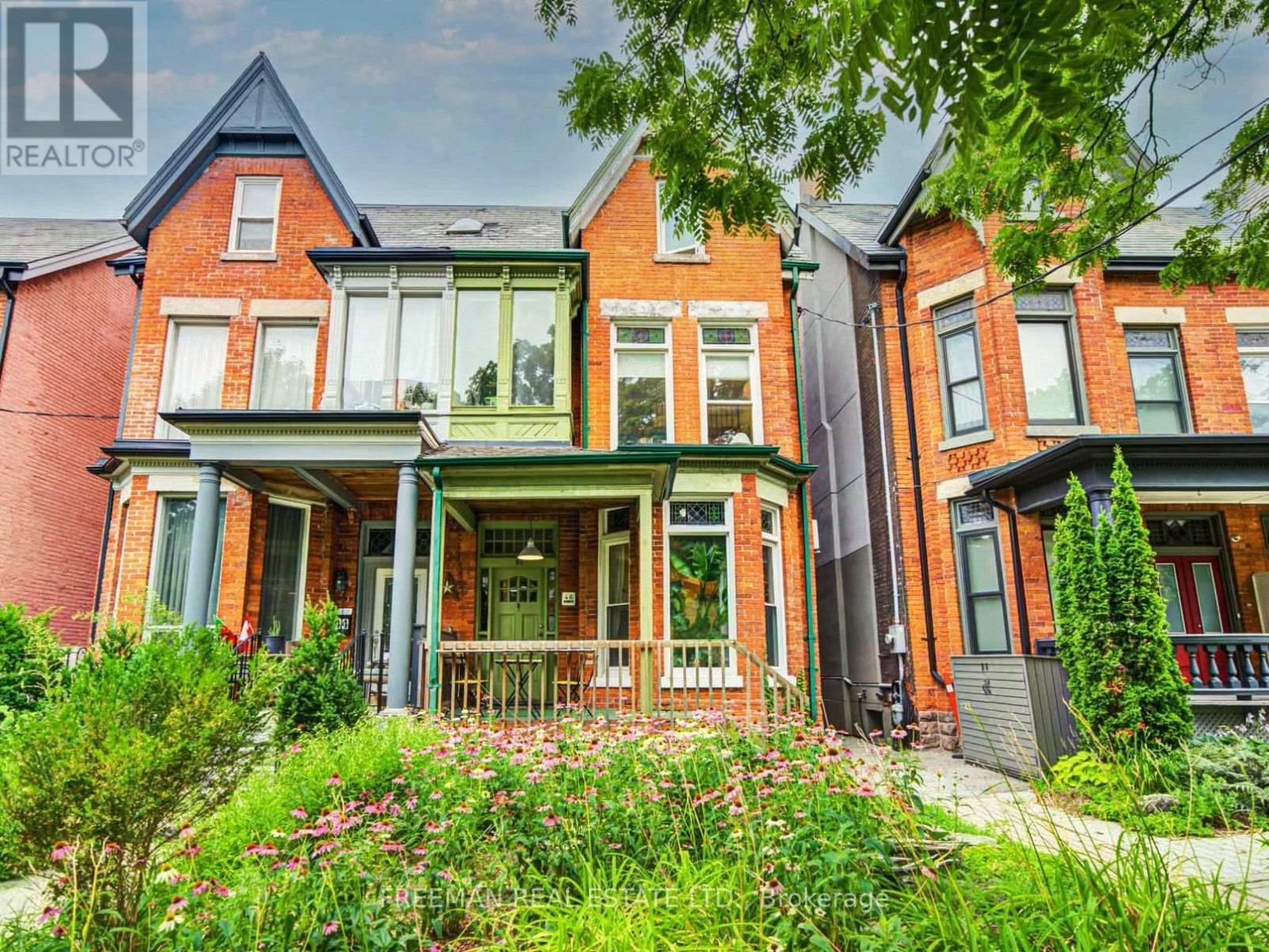 46 Brunswick Avenue, Toronto, Ontario  M5S 2L7 - Photo 2 - C13663350