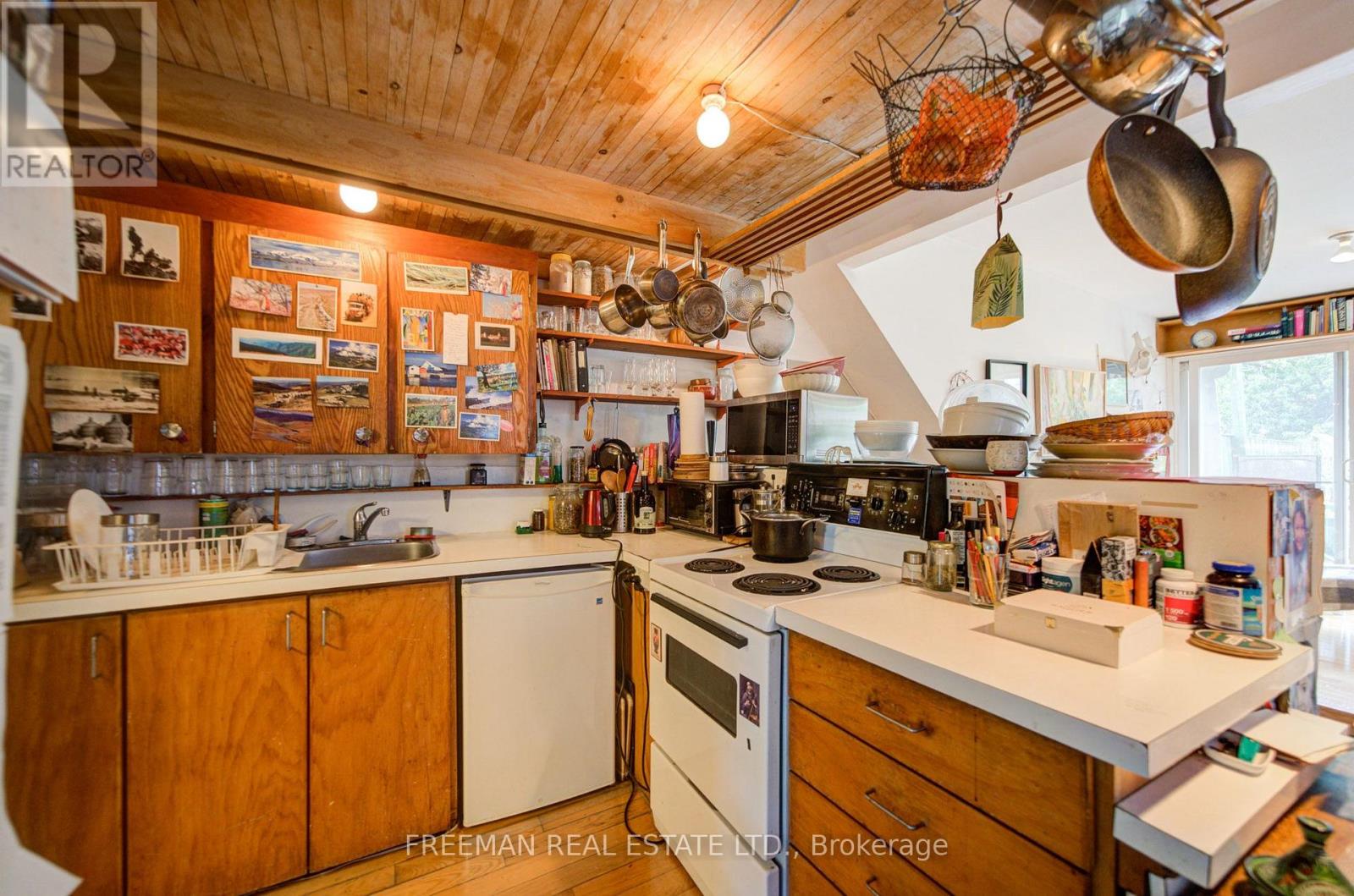 46 Brunswick Avenue, Toronto, Ontario  M5S 2L7 - Photo 28 - C13663350
