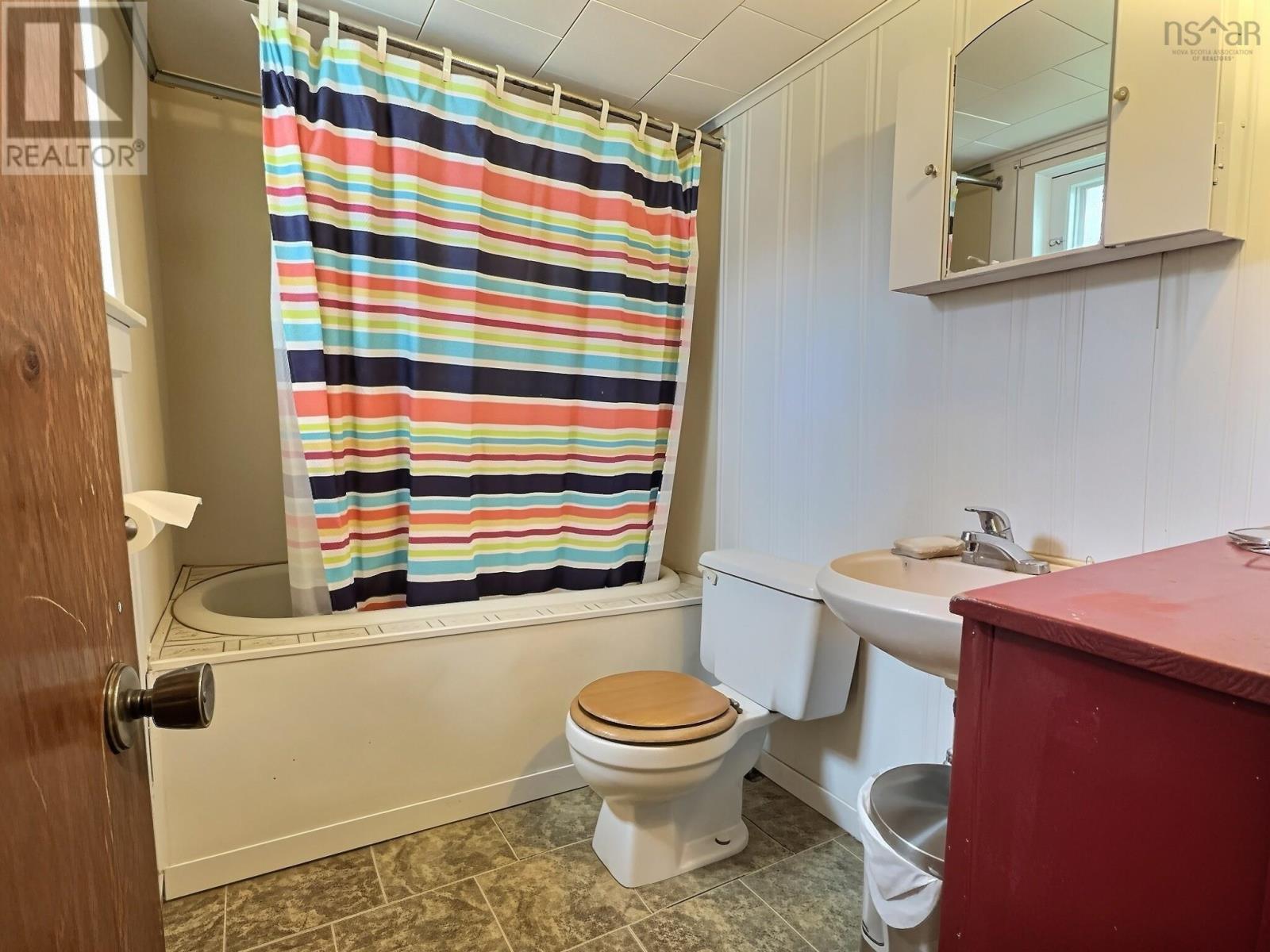 392 Loop Old Highway 4 Loop, Kemptown, Nova Scotia  B6L 2J6 - Photo 11 - 202619344