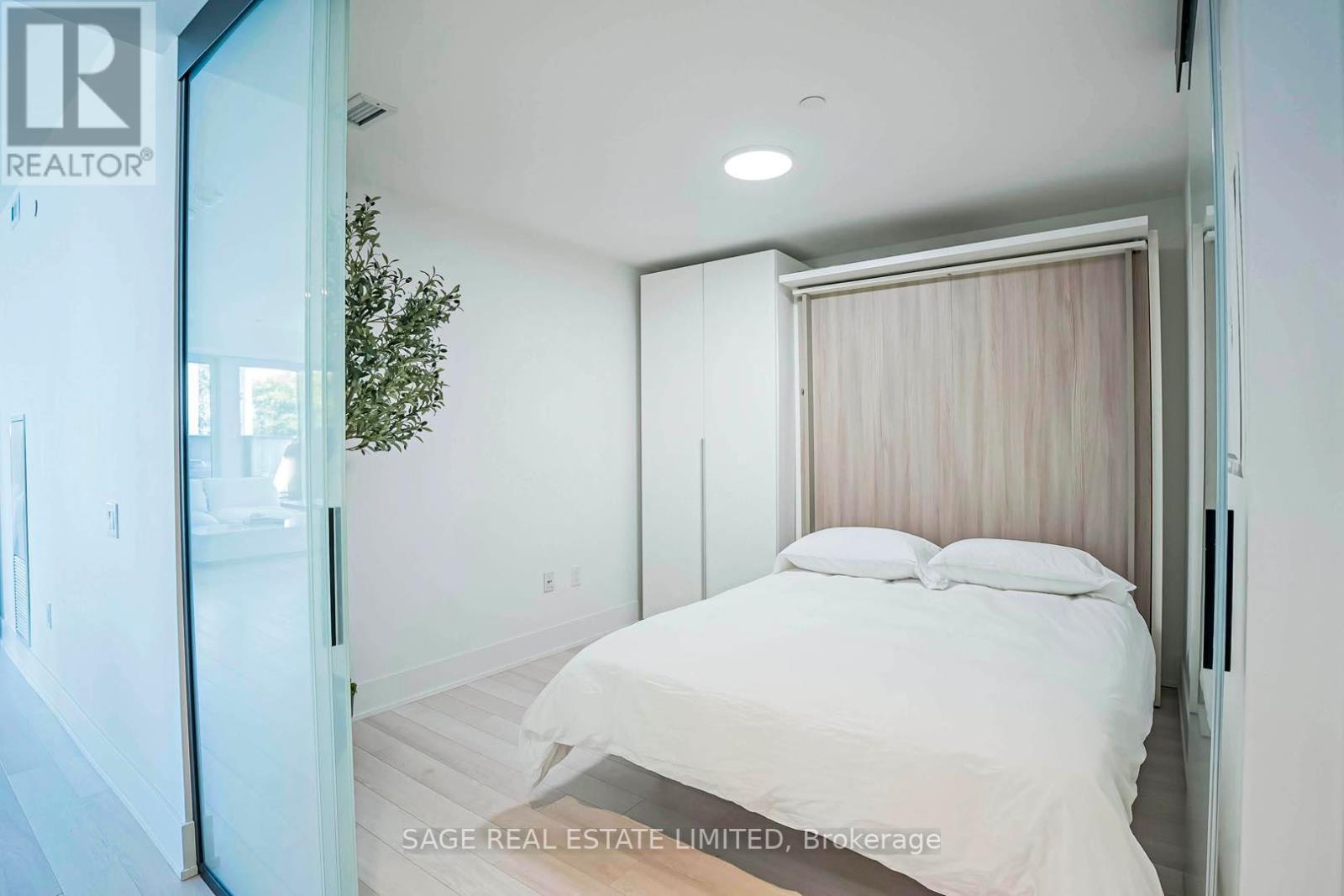 206 - 1888 Queen Street E, Toronto, Ontario M4L 1H3 - Photo 17 - E13663398
