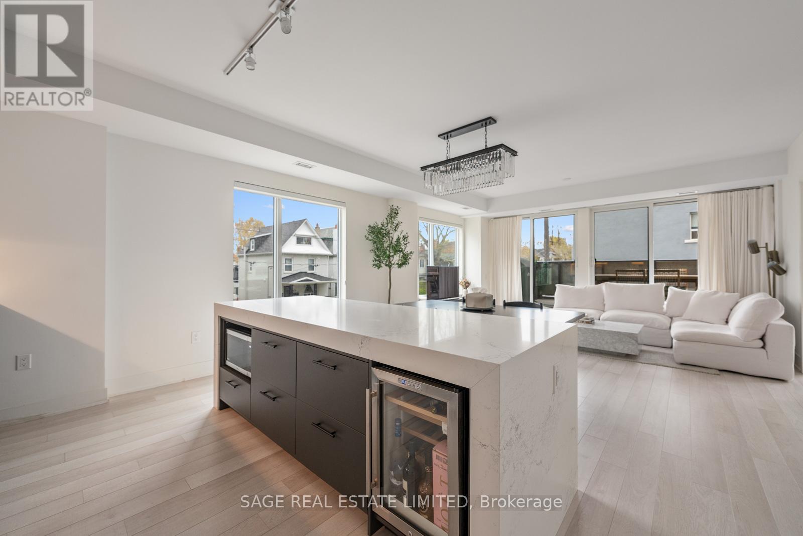 206 - 1888 Queen Street E, Toronto, Ontario M4L 1H3 - Photo 19 - E13663398