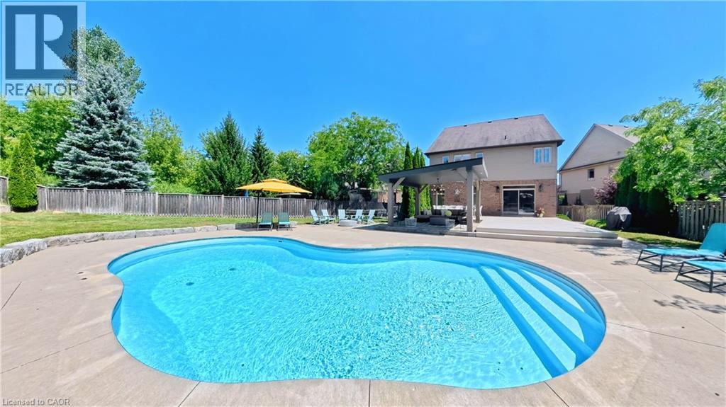 913 Valebrook Court, Kitchener, Ontario  N2A 0E5 - Photo 37 - 40854699