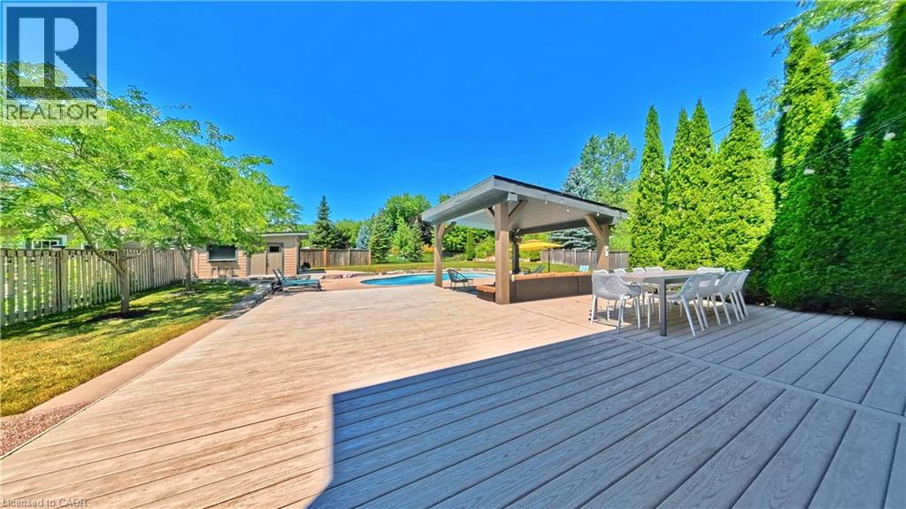 913 Valebrook Court, Kitchener, Ontario  N2A 0E5 - Photo 39 - 40854699