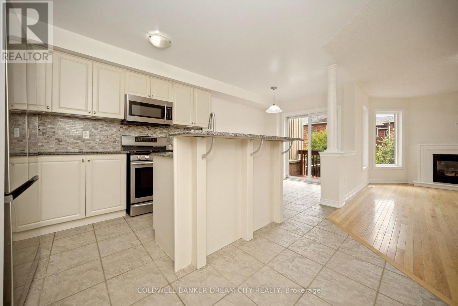 37 Stoyell Drive, Richmond Hill, Ontario L4E 0M7 - Photo 10 - N13663410
